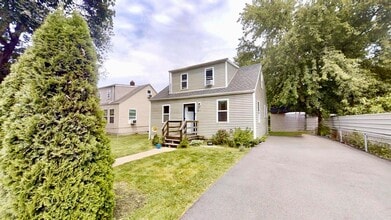 Building Photo - 2517 Clay St