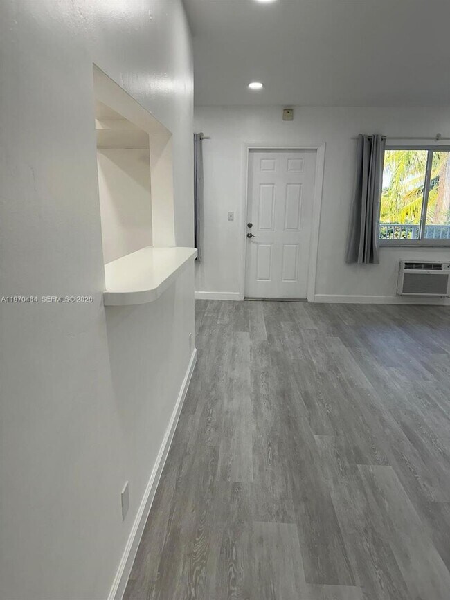 Building Photo - 2838 Madison St