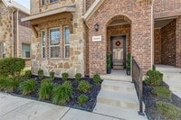 Building Photo - 2124 Steer Creek Pl