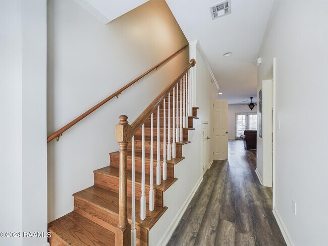 Building Photo - 102 Judice Meadows Ln