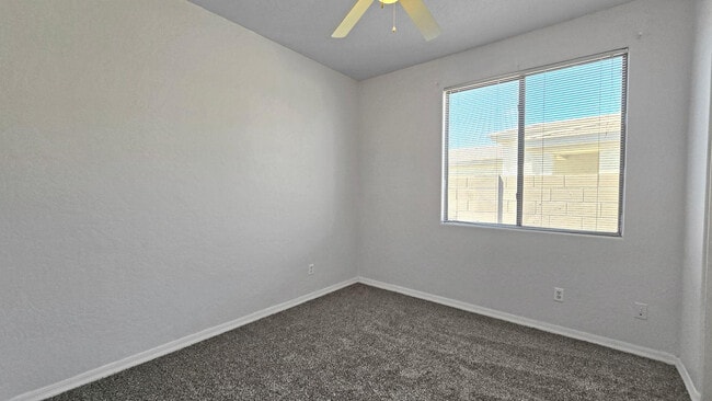 Building Photo - 14488 W Weldon Ave