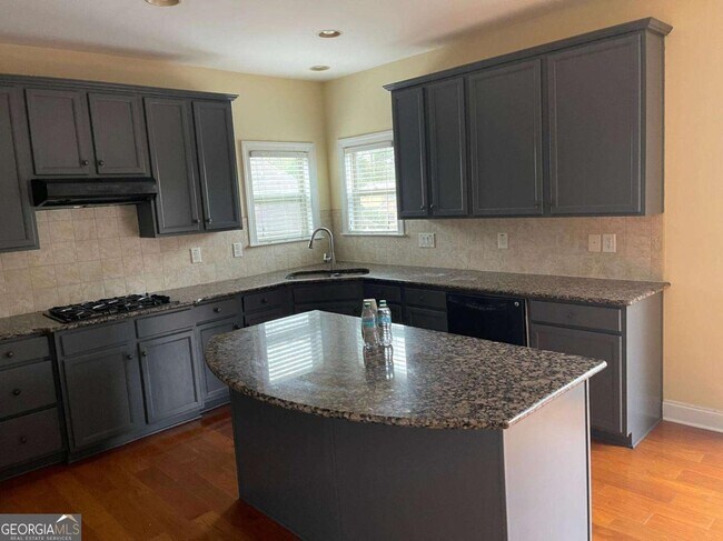 Building Photo - 5645 Princeton Run Trail