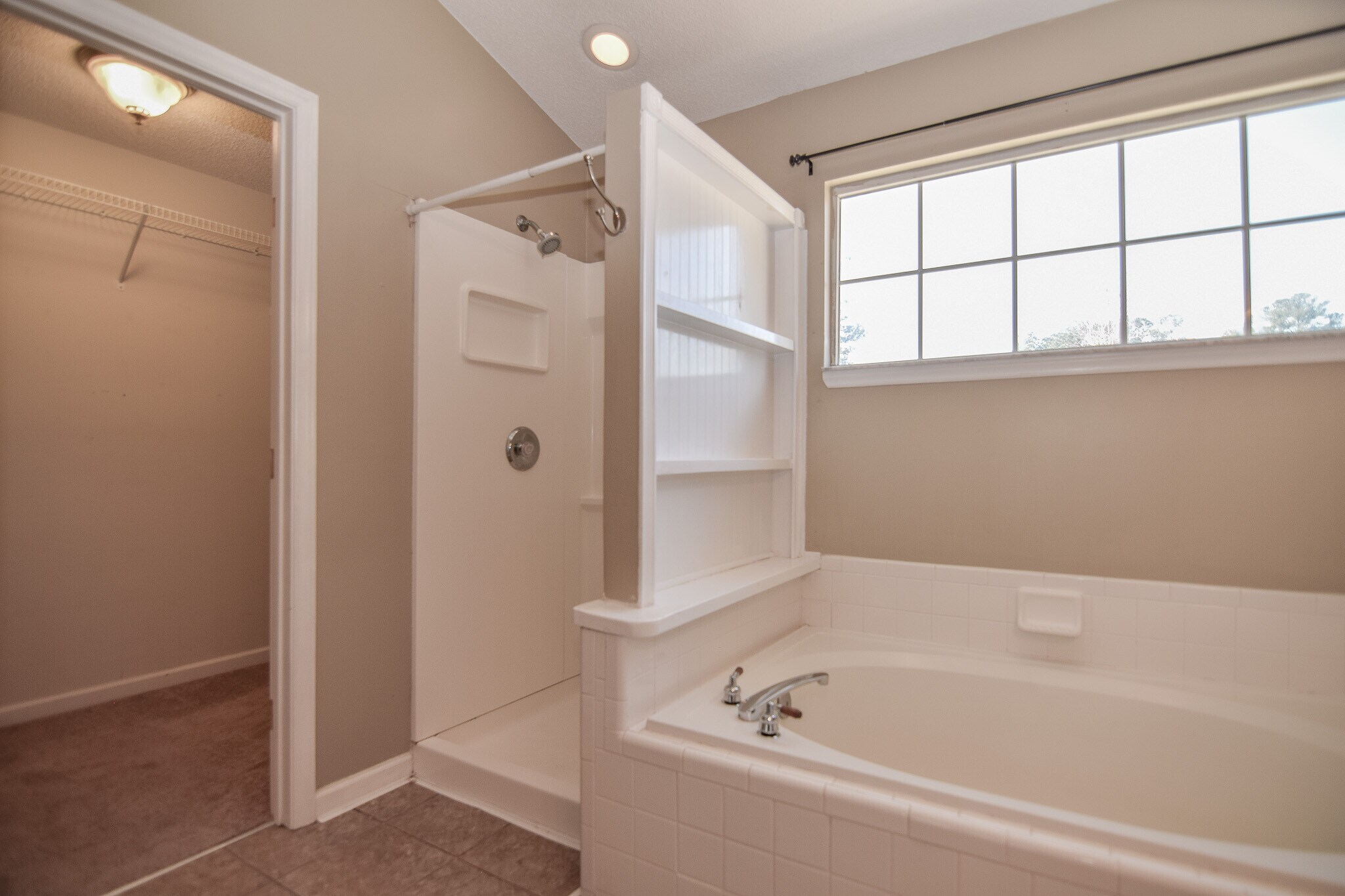 Building Photo - 205 Alydar Ct