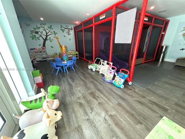 Building Photo - 950 Brickell Bay Dr