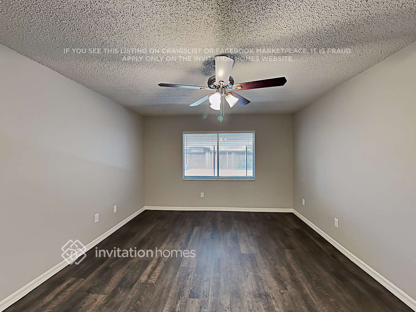 Building Photo - 15111 Roundup Dr