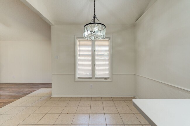 Building Photo - Frenship 2 Story Home