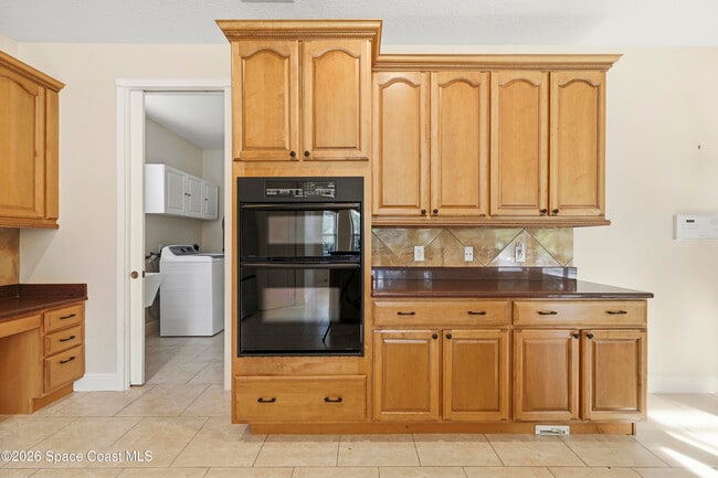 Building Photo - 2300 Duncil Ln