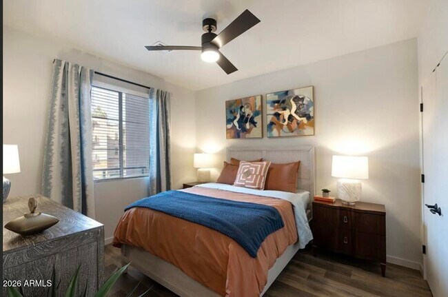 Building Photo - 9449 N 90th St