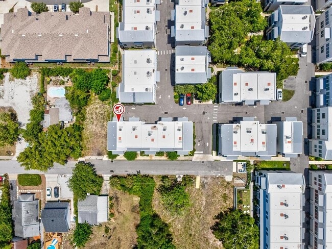 Building Photo - 946 Highland Ave