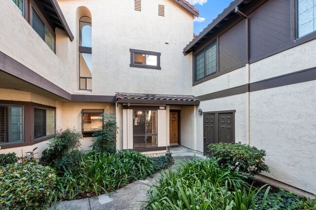 Primary Photo - 14408 Outrigger Dr