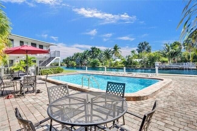 Building Photo - 1816 E Oakland Park Blvd