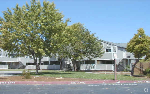 Building Photo - Continental Apartments