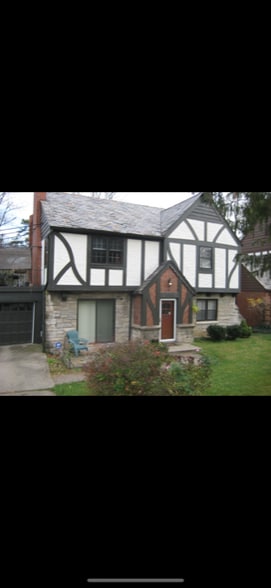 Primary Photo - 868 Clifton Crest Ter