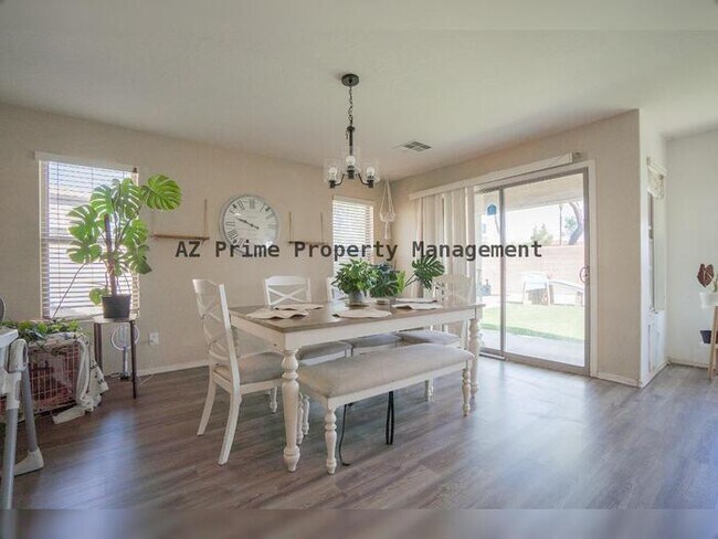 Building Photo - 15160 W Smokey Dr