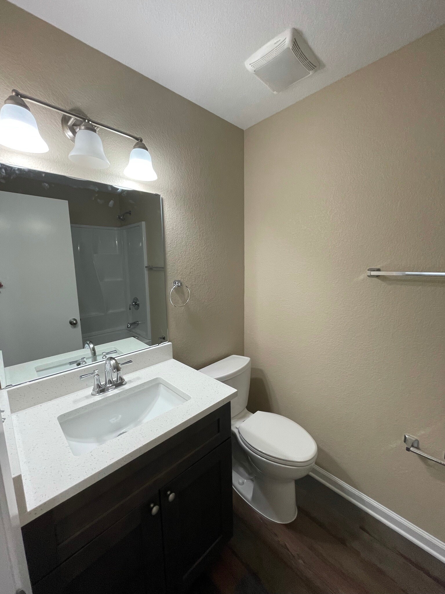 Building Photo - 410 Parkhill Cove