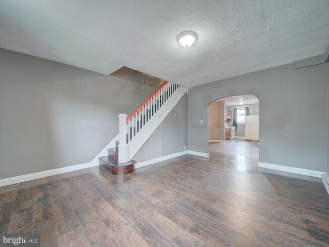 Building Photo - 2047 Griffis Ave