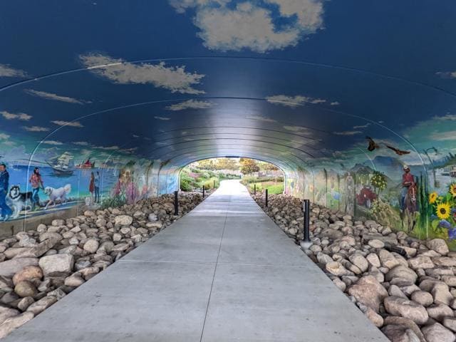 Building Photo - 2950 Via Alta Pl