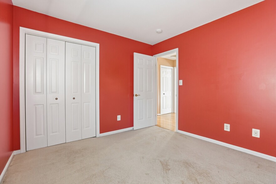 Building Photo - 8341 Marketree Cir