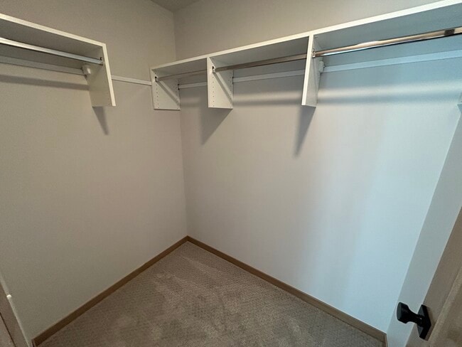 Building Photo - 6103 S Alki Pl