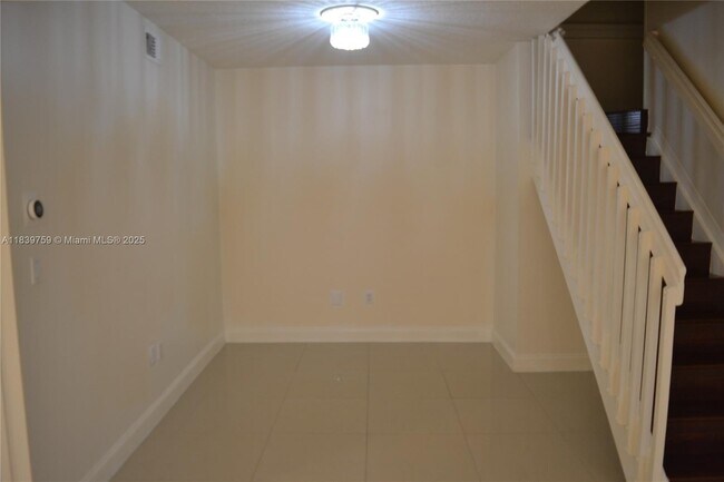 Building Photo - 10190 SW 88th St