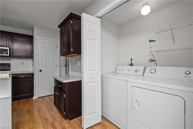 Building Photo - 1523 Orchard Grove Dr