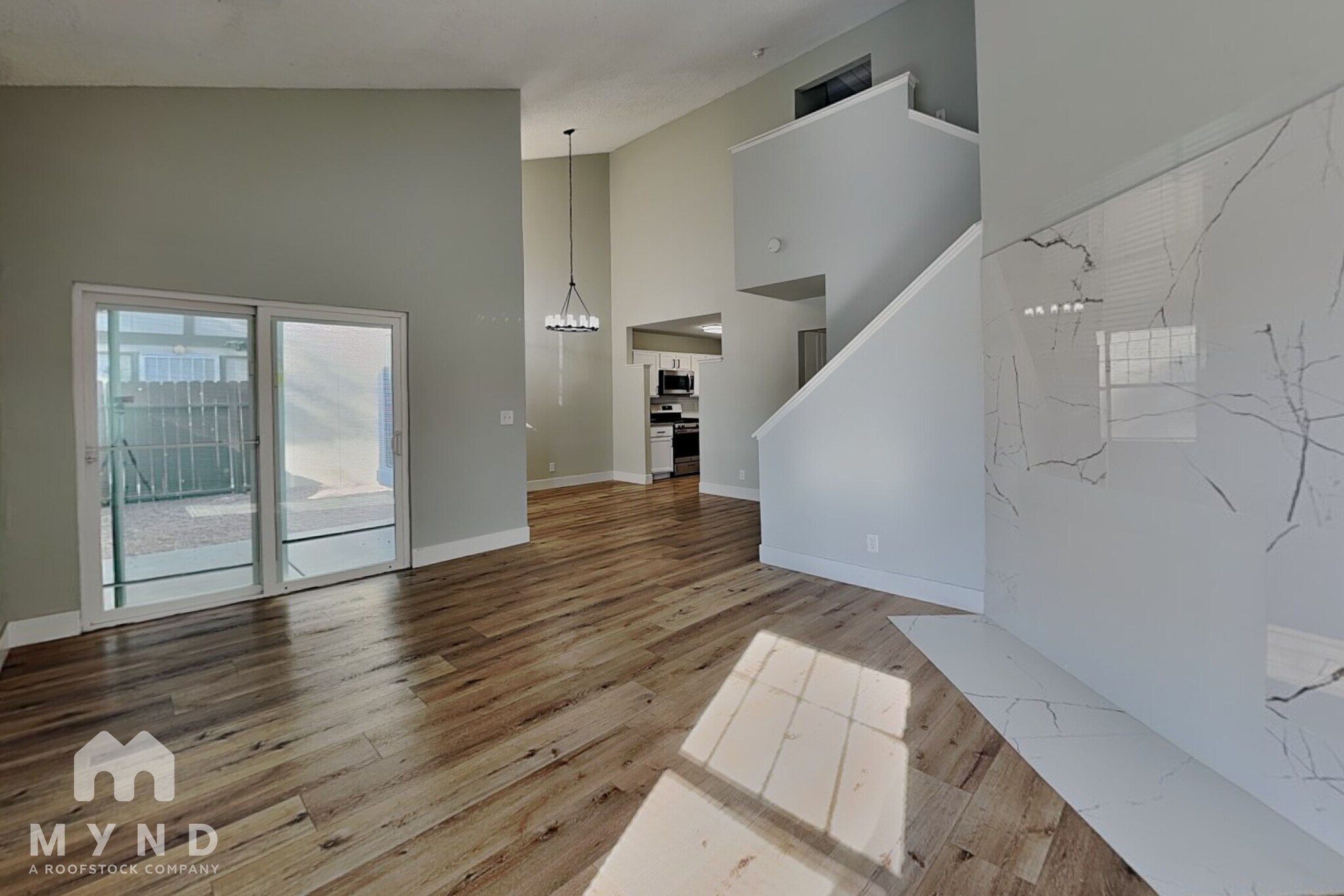 Building Photo - 4336 N Fox Point Dr