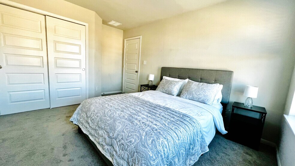 Building Photo - 24319 Wild Bramble Ln