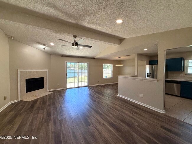 Building Photo - 4578 Blue Stream Ln N