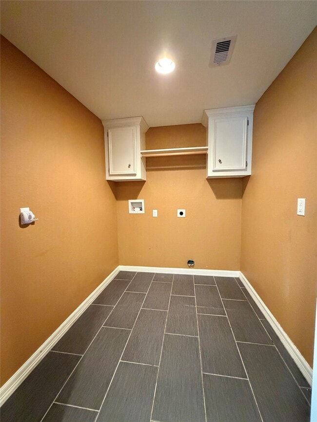 Building Photo - 1932 N Avenue H