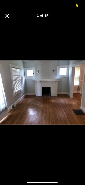 Living room - 1615 Fernwood Ave