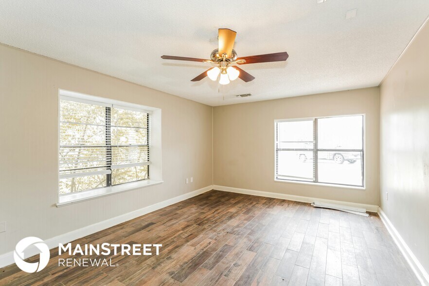 Building Photo - 1805 Lk Crst Ave