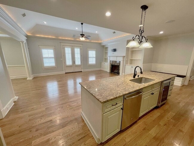 Building Photo - 1820 Enclave Hollow Ln E