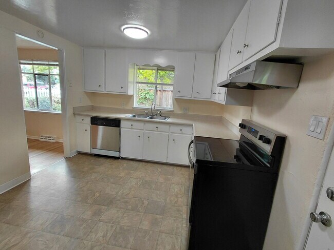 Building Photo - 8779 W 63rd Pl