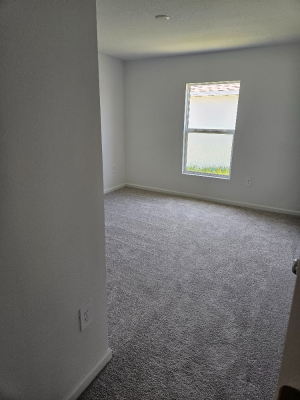Building Photo - 2414 McKinley Dr