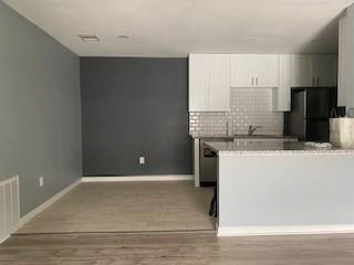 Building Photo - 8034 Antoine Dr