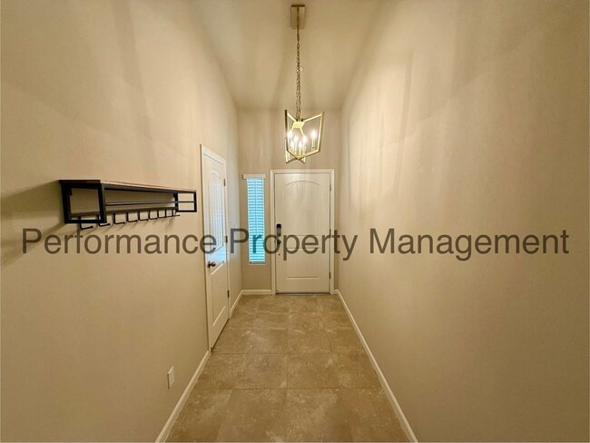 Building Photo - Modern 4 Bed/2 Bath SW Bakersfield Home w/ Solar, Pool & RBP