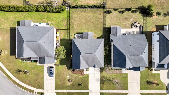 Building Photo - Gigantic Gorgeous Home in Pooler!