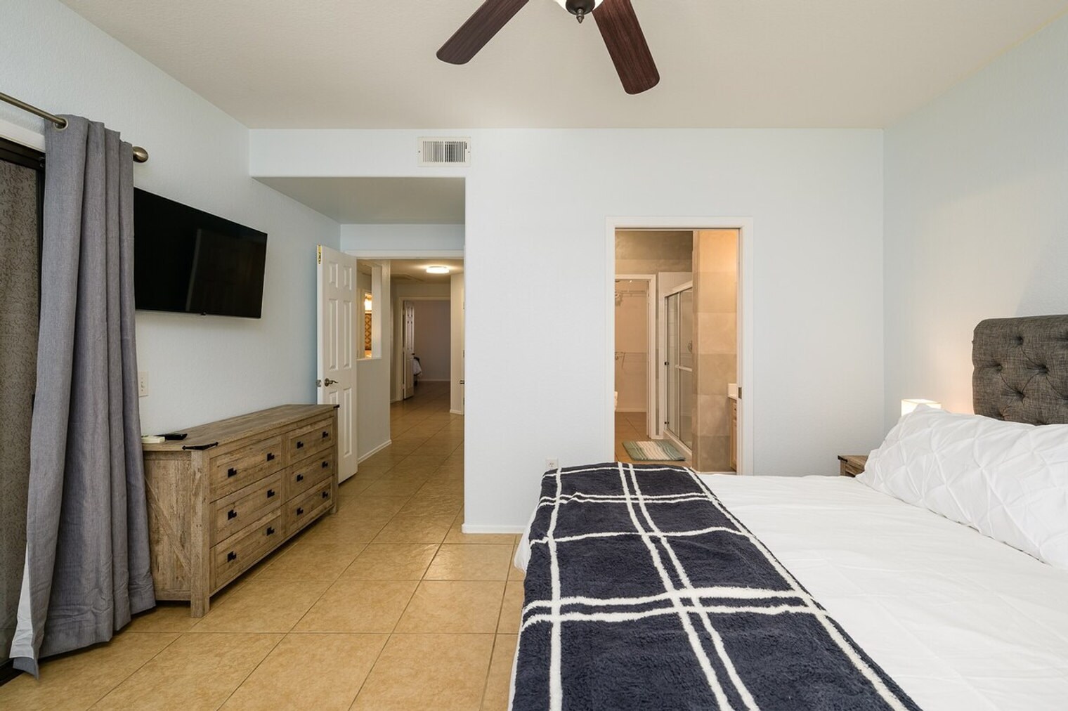 Building Photo - 9455 E Raintree Dr