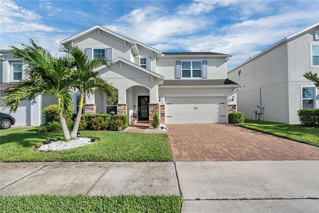 Building Photo - 171 Maravilla Way