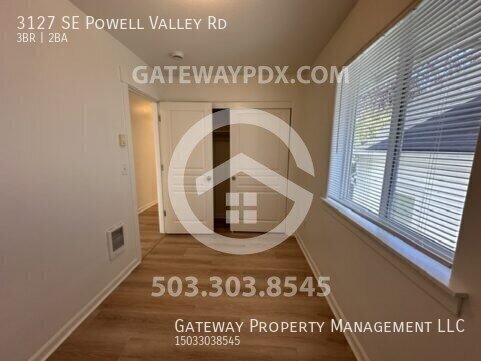 Building Photo - 3127 SE Powell Valley Rd