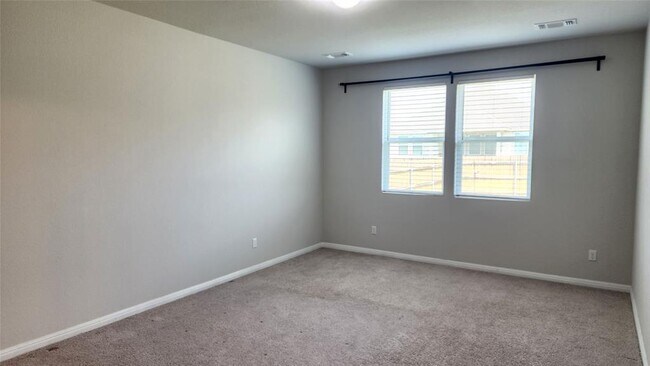 Building Photo - 19325 Hartwell Dr