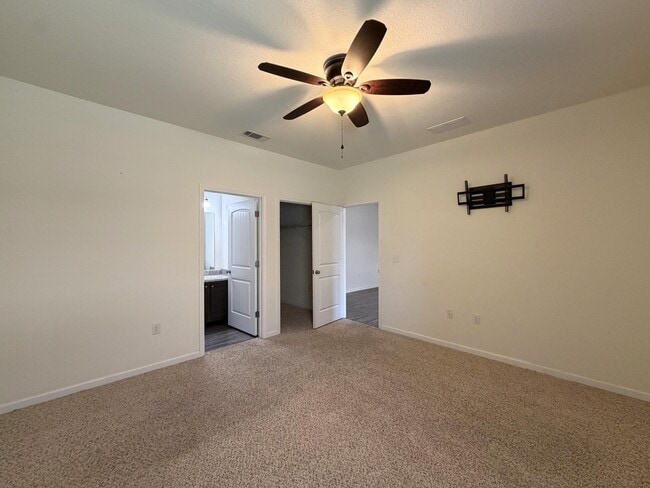 Building Photo - 316 Merlin Ct