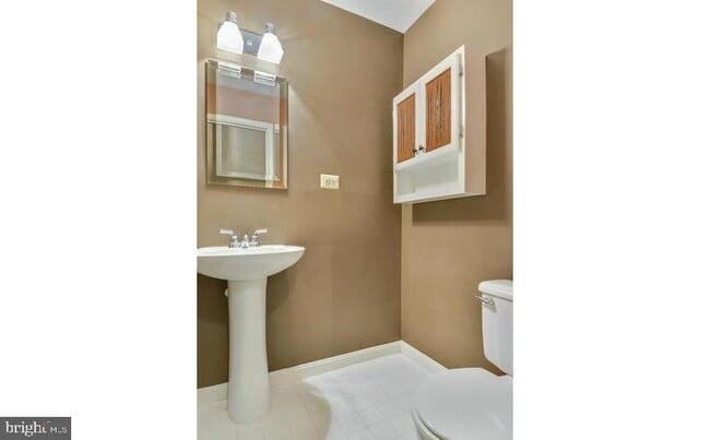 Building Photo - 46879 Trumpet Cir