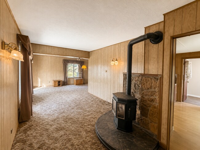 Building Photo - 203 E Campbell St