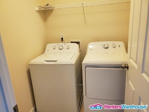 Building Photo - 856 Bexley Park Way