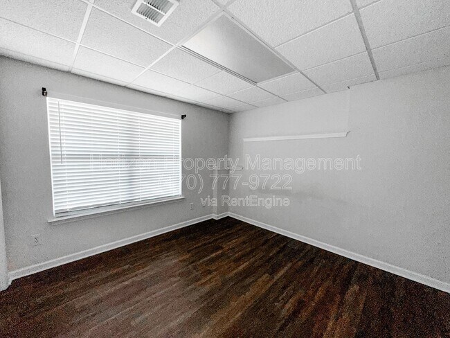 Building Photo - 5815 Quail Trail