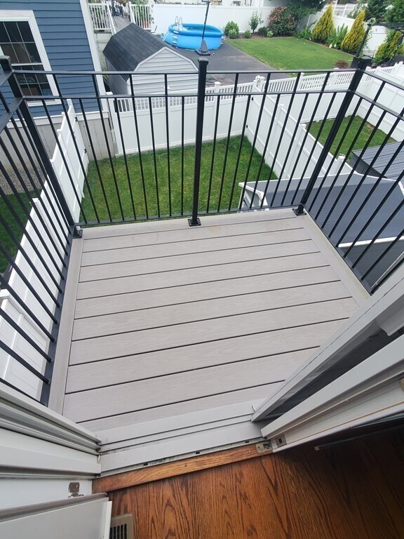 Building Photo - 47 Coffey St