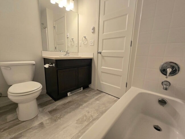 Building Photo - 4 Bedroom Home in Marysville  Pet Friendly!