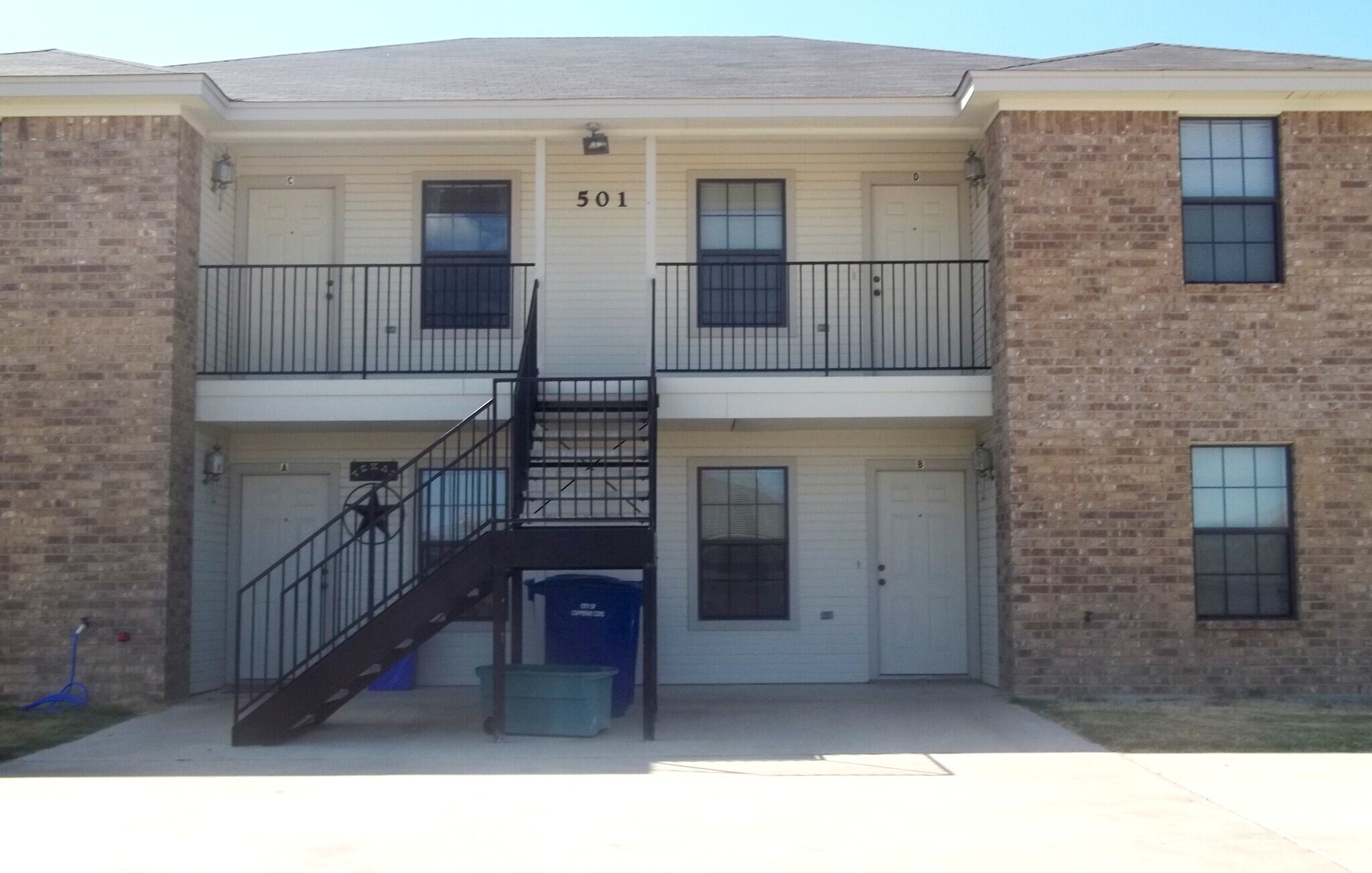 Building Photo - 501 Bermuda