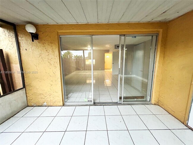 Building Photo - 5603 Blueberry Ct